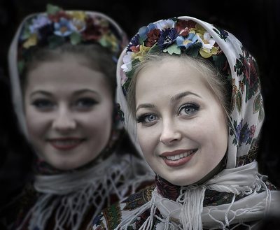 Istvan Kerekes (Hungary) - Irinka and Lisa